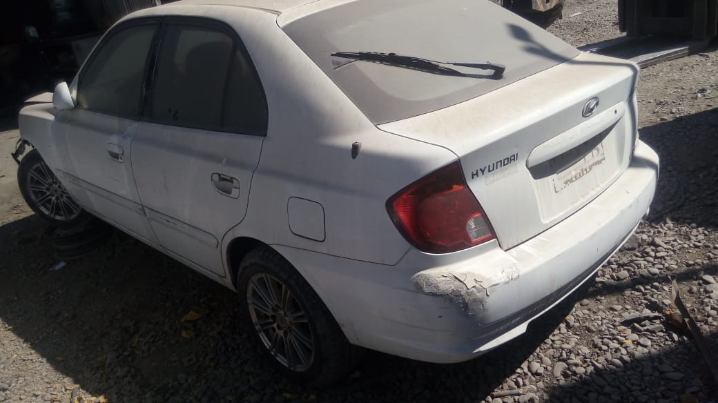  Hyundai ACCENT 2004    EN DESARME